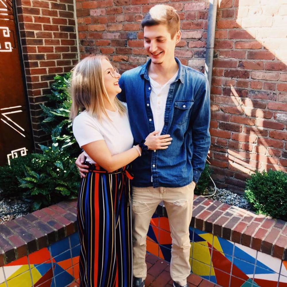 Meet your Posher, Carly